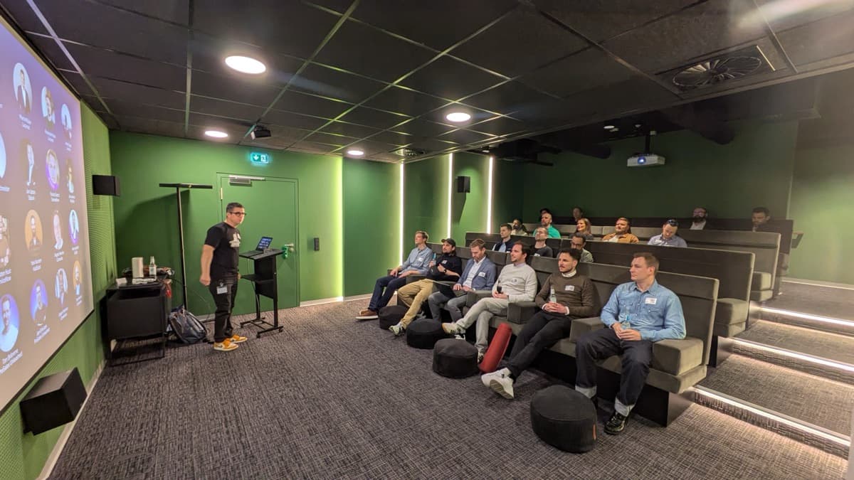 Session in a cinema-style room